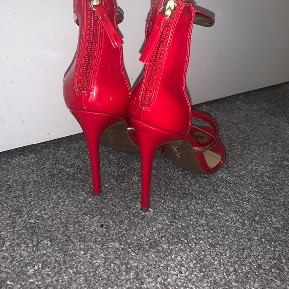 Red bebe - Picture 4 of 4